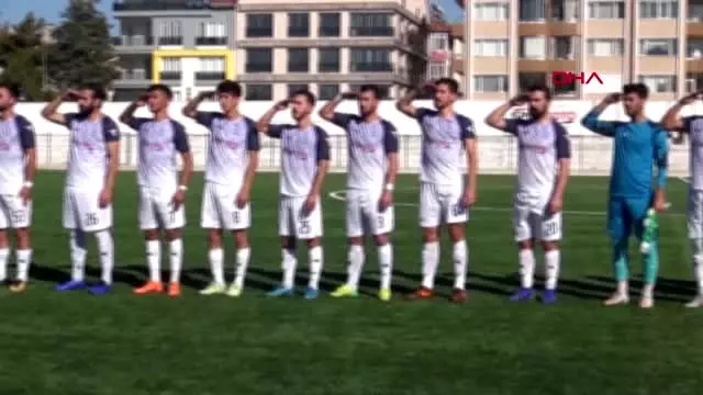 Spor burdur'da futbolculardan asker selamı Spor burdur'da futbolculardan asker selamı