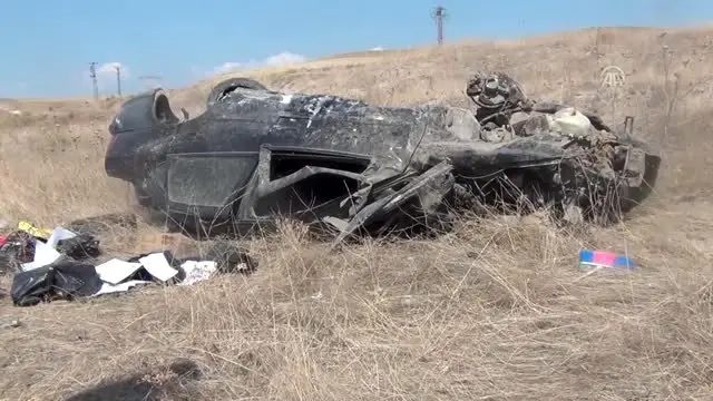 Tarlaya devrilen otomobilin sürücüsü öldü