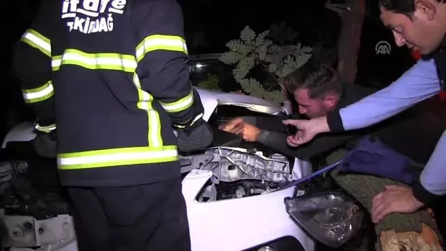 Tekirdağ'da trafik kazası: 3 yaralı Tekirdağ'da trafik kazası: 3 yaralı