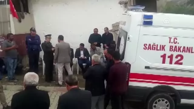 Tel Abyad'da şehit olan askerin ailesine acı haber verildi Tel Abyad'da şehit olan askerin ailesine acı haber verildi
