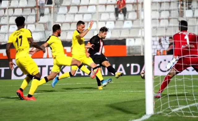 TFF 1. Lig: Adanaspor: 2 - İstanbulspor: 2 (Maç sonucu) TFF 1. Lig: Adanaspor: 2 - İstanbulspor: 2 (Maç sonucu)