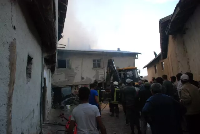 Tokat'ta 5 ev yangında hasar gördü Tokat'ta 5 ev yangında hasar gördü