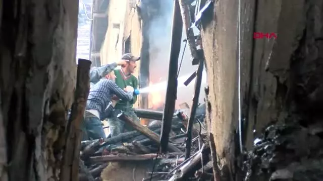 Tokat'ta, köyde çıkan yangında 5 küçükbaş öldü
