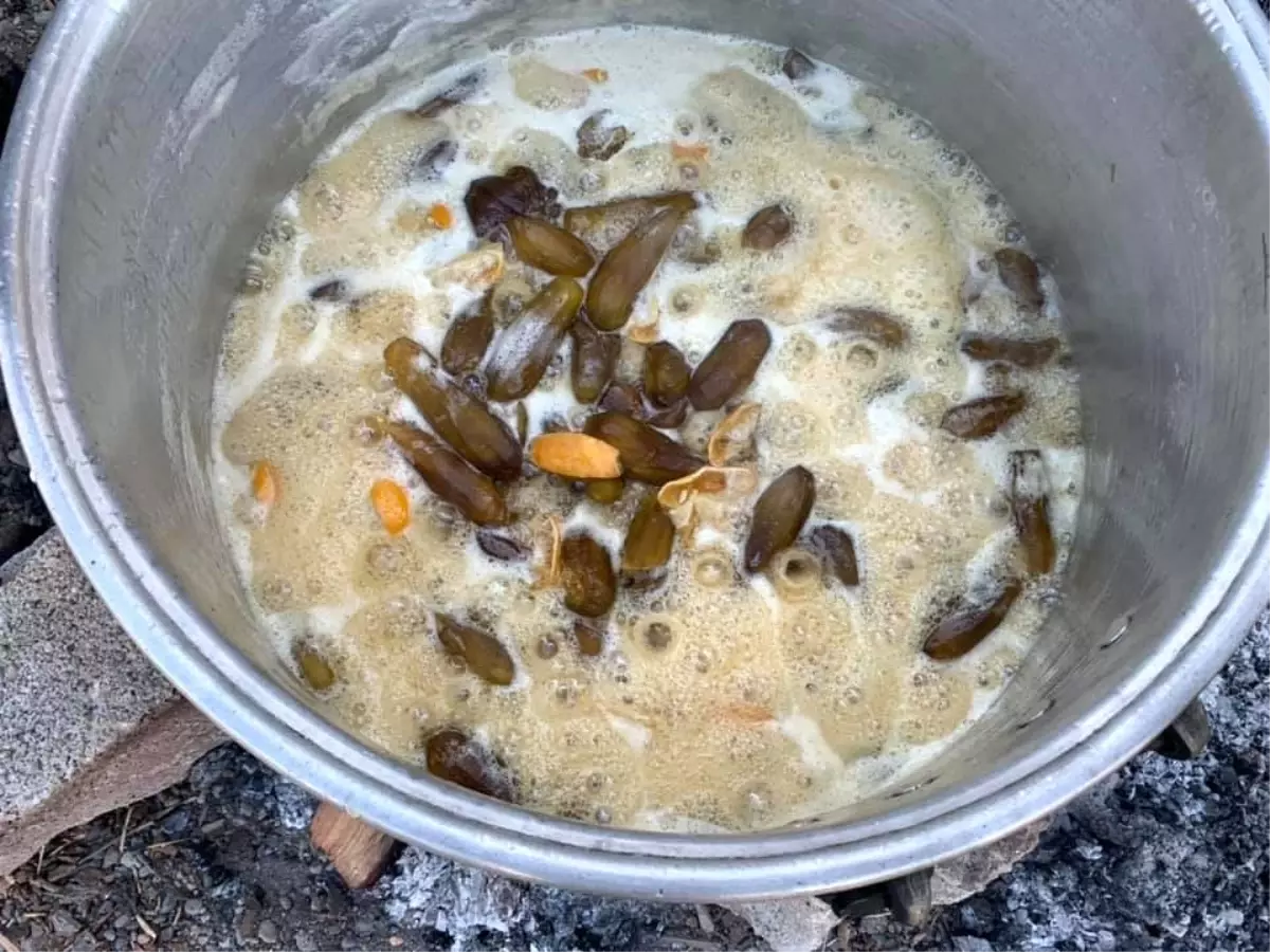 Tuzluca'lı kadınlar Iğdır bölgesine ait patlıcan reçeli yaptılar