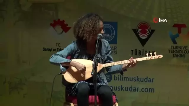Üsküdar'da aşıkların atışması beğeni topladı