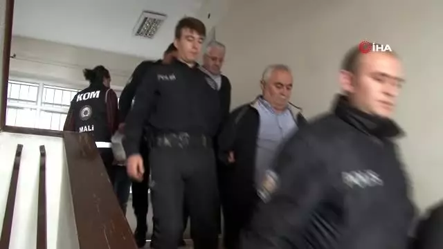 5 Milyar TL kazanç elde eden POS tefecileri çökertildi 5 Milyar TL kazanç elde eden POS tefecileri çökertildi