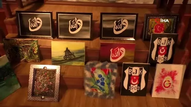 Ağzı ile yaptığı resimlerle ikinci sergisini açtı Ağzı ile yaptığı resimlerle ikinci sergisini açtı