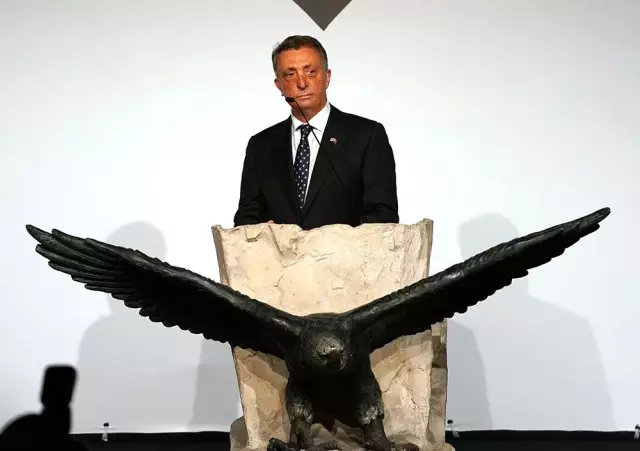 Ahmet Nur Çebi mazbatasını aldı
