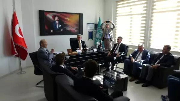 AK Parti Milletvekili Canbey'den Edremit'e 250 kişilik öğrenci yurdu müjdesi AK Parti Milletvekili Canbey'den Edremit'e 250 kişilik öğrenci yurdu müjdesi