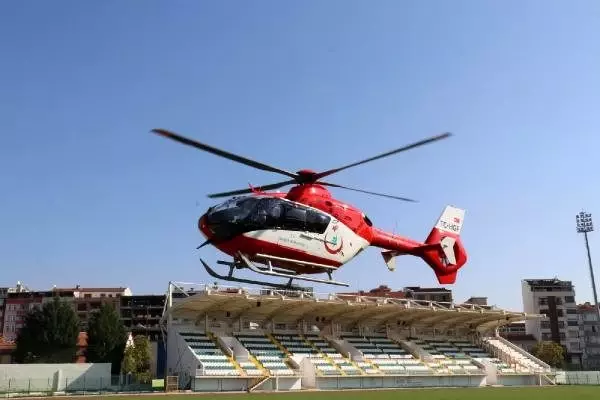 Aort damarı yırtılan hastaya ambulans helikopterle sevk Aort damarı yırtılan hastaya ambulans helikopterle sevk