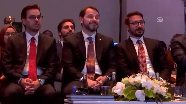 Bakan Albayrak, TRT World Forum 2019'da konuştu (1) Bakan Albayrak, TRT World Forum 2019'da konuştu (1)