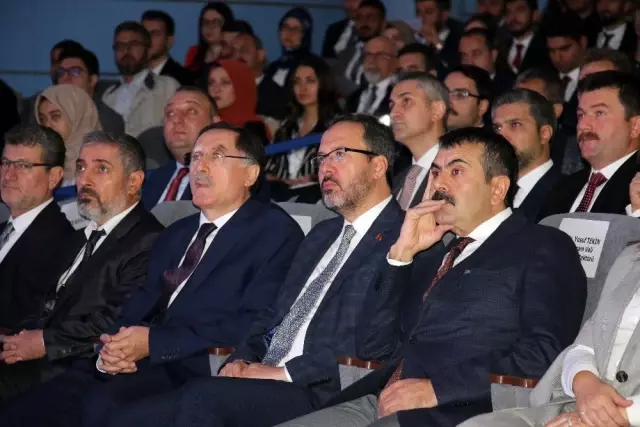 Bakan Kasapoğlu üniversitelerin Ombudsmanlık Topluluğu temsilcileri ile buluştu Bakan Kasapoğlu üniversitelerin Ombudsmanlık Topluluğu temsilcileri ile buluştu