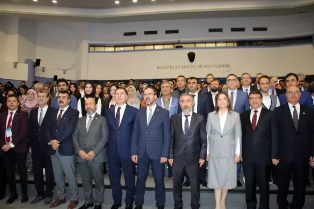 Bakan Kasapoğlu üniversitelerin Ombudsmanlık Topluluğu temsilcileri ile buluştu Bakan Kasapoğlu üniversitelerin Ombudsmanlık Topluluğu temsilcileri ile buluştu