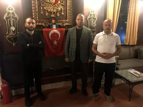 Barış Pınarı Harekatı'ndaki Mehmetçik için türkü bestelediler Barış Pınarı Harekatı'ndaki Mehmetçik için türkü bestelediler