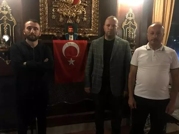 Barış Pınarı Harekatı'ndaki Mehmetçik için türkü bestelediler Barış Pınarı Harekatı'ndaki Mehmetçik için türkü bestelediler