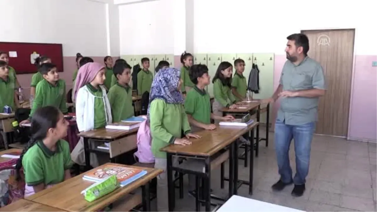 Bingöllü çocuklar 'ana dillerini' okulda öğreniyor