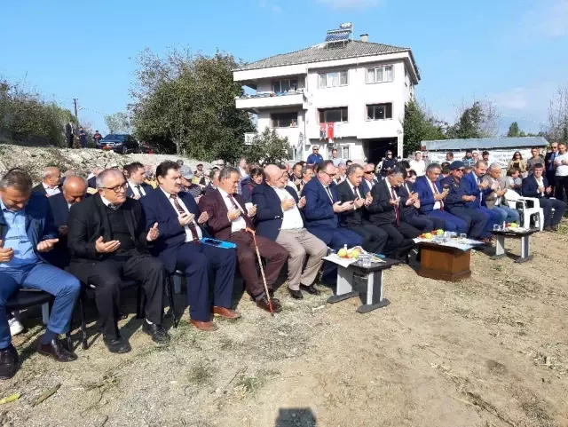 Çaycuma'da 'silajlık mısır hasadı' yapıldı Çaycuma'da 'silajlık mısır hasadı' yapıldı