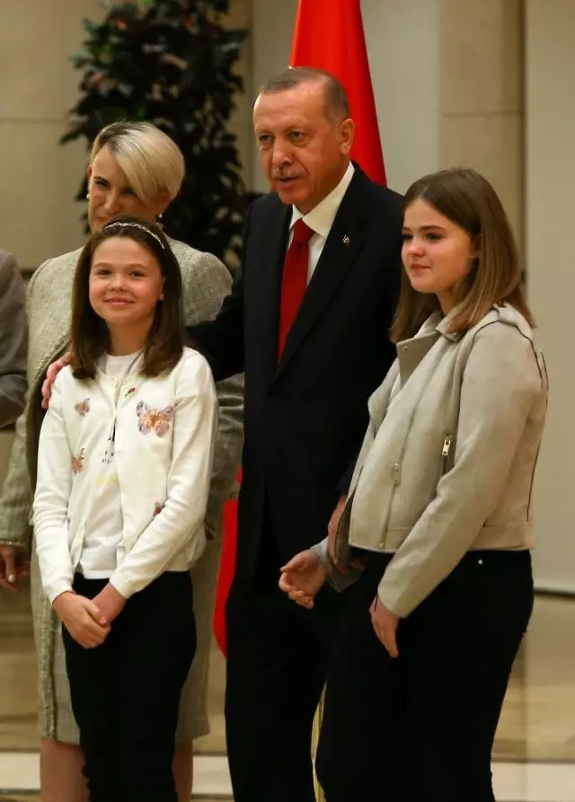 Cumhurbaşkanı Erdoğan, İrlanda Büyükelçisini kabul etti Cumhurbaşkanı Erdoğan, İrlanda Büyükelçisini kabul etti
