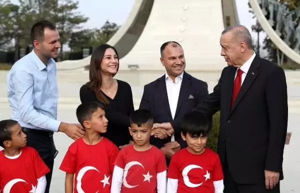Cumhurbaşkanı Erdoğan, öğrencileri kabul etti Cumhurbaşkanı Erdoğan, öğrencileri kabul etti