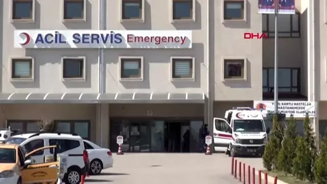 'Dur' ikazına uymayan sürücü emniyet müdür yardımcısına çarptı 'Dur' ikazına uymayan sürücü emniyet müdür yardımcısına çarptı