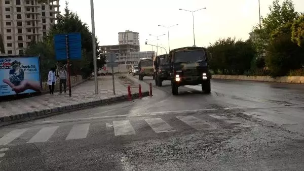 El Bab bölgesine askeri sevkiyat El Bab bölgesine askeri sevkiyat