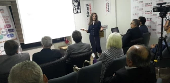 Eskişehirli eczacı Fatımatüzzehra Kıraç'tan 'Uyuşturucuyla Mücadele' konferansı