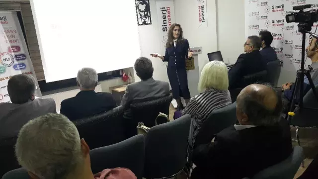 Eskişehirli eczacı Fatımatüzzehra Kıraç'tan 'Uyuşturucuyla Mücadele' konferansı