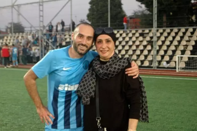 Golcü futbolcu Adem: