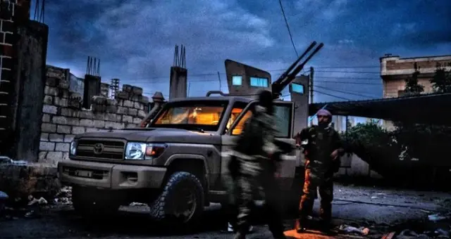 Teröristlere verilen süre daralıyor! YPG'liler çekilmezse etkisiz hale getirilecekler Teröristlere verilen süre daralıyor! YPG'liler çekilmezse etkisiz hale getirilecekler