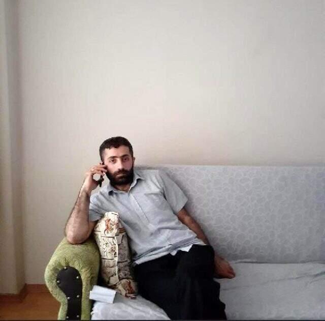 Halı sahadaki ölüm kamerada; arkadaşları yardımına koştu ancak kurtarılamadı