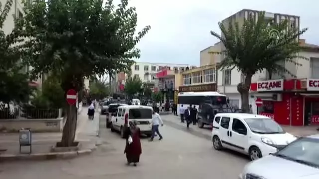 HDP'lilere yönelik terör operasyonu - Bismil Belediye binası HDP'lilere yönelik terör operasyonu - Bismil Belediye binası