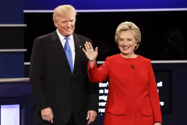 Clinton, Kennedy'nin hayali mektubunu paylaşarak Trump'a göndermede bulundu: Kafamı bozma, seni ararım Clinton, Kennedy'nin hayali mektubunu paylaşarak Trump'a göndermede bulundu: Kafamı bozma, seni ararım