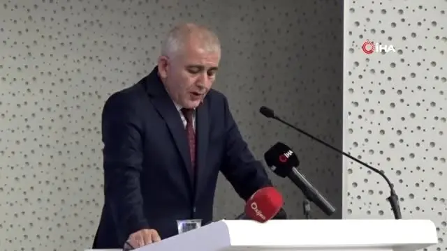 Hisarcıklıoğlu 'Ticari davalar 3 ayda bitiyor' Hisarcıklıoğlu 'Ticari davalar 3 ayda bitiyor'