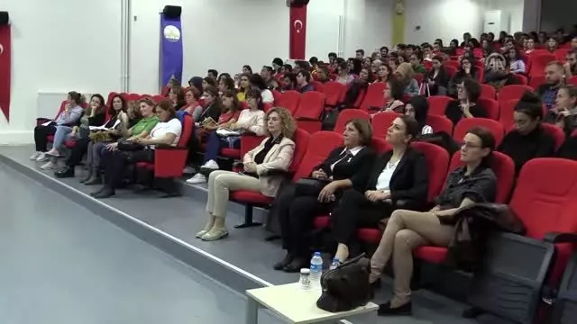 'Kamu Hayatında Türk Kadını' konferansı 'Kamu Hayatında Türk Kadını' konferansı