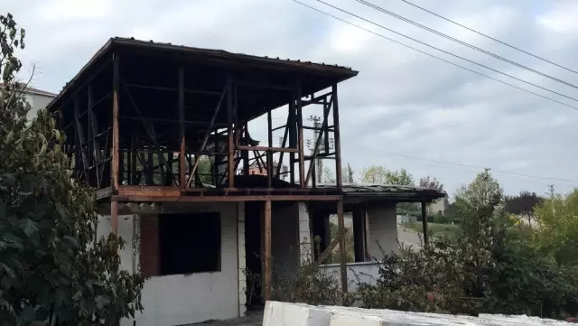 Kayınpeder, oğlu ve gelininin evini yaktı Kayınpeder, oğlu ve gelininin evini yaktı