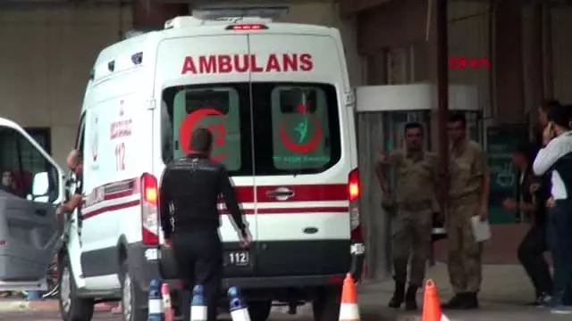 Kilis azez'de smo üssüne saldırı 1 şehit, 4 yaralı -