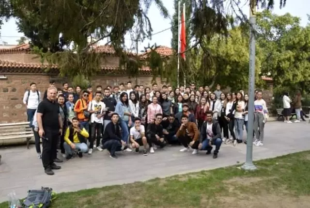 Manisa Büyükşehir, Türk dünyası öğrencilerini ağırladı Manisa Büyükşehir, Türk dünyası öğrencilerini ağırladı