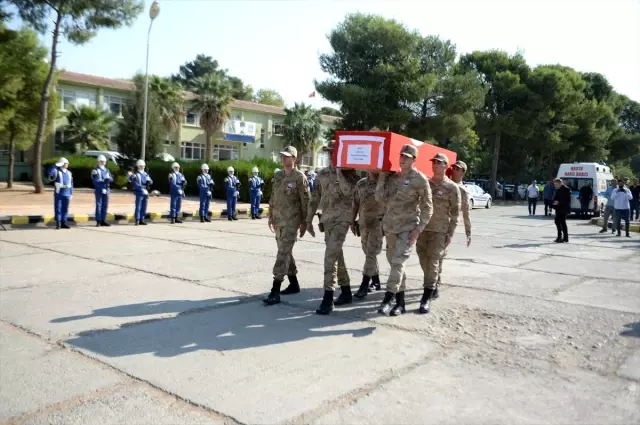 Mardin'de şehit asker için tören Mardin'de şehit asker için tören
