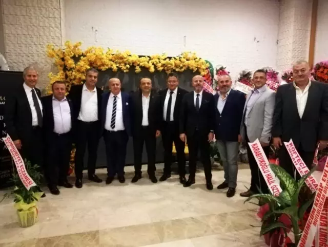 Meclis Başkanı Yazıcıoğlu oğlunu evlendirdi Meclis Başkanı Yazıcıoğlu oğlunu evlendirdi