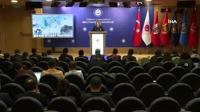 Milli Savunma Bakanlığı: 'Barış Pınarı Harekatında 765 terörist etkisiz hale getirilirken, 11... Milli Savunma Bakanlığı: 'Barış Pınarı Harekatında 765 terörist etkisiz hale getirilirken, 11...