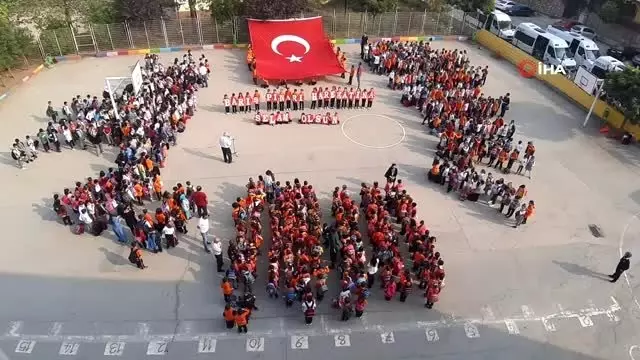 Minik öğrenciler Mehmetçiğe selam gönderdi Minik öğrenciler Mehmetçiğe selam gönderdi