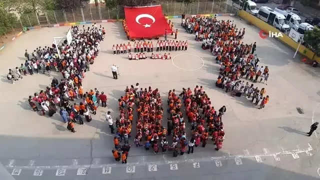 Minik öğrenciler Mehmetçiğe selam gönderdi Minik öğrenciler Mehmetçiğe selam gönderdi