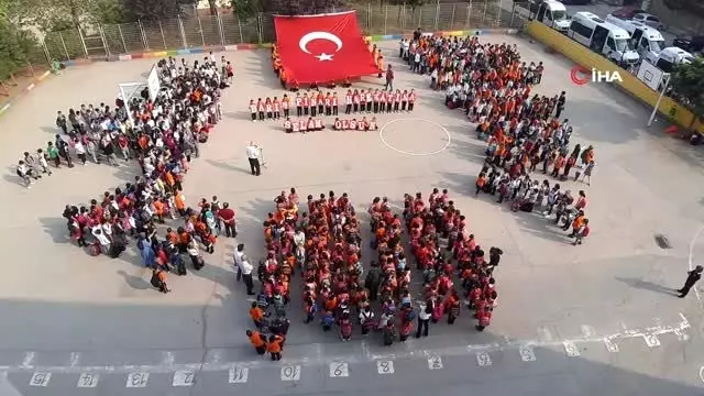 Minik öğrenciler Mehmetçiğe selam gönderdi Minik öğrenciler Mehmetçiğe selam gönderdi