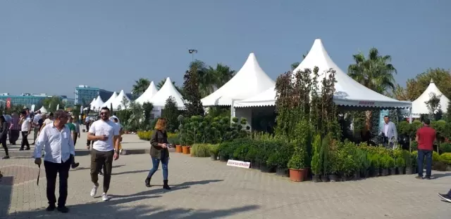 'Ödemiş'te 2 bin aile bitki üretimi ile uğraşıyor' 'Ödemiş'te 2 bin aile bitki üretimi ile uğraşıyor'
