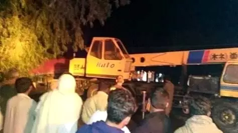 Pakistan'da ambulansla treyler çarpıştı: 9 ölü
