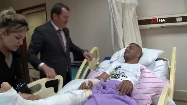 Pencereden atlayan kadın üzerine düşmüştü, kahraman esnaf o anları anlattı Pencereden atlayan kadın üzerine düşmüştü, kahraman esnaf o anları anlattı
