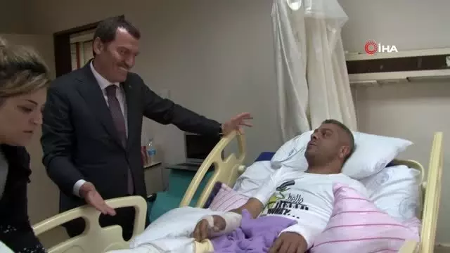 Pencereden atlayan kadın üzerine düşmüştü, kahraman esnaf o anları anlattı Pencereden atlayan kadın üzerine düşmüştü, kahraman esnaf o anları anlattı