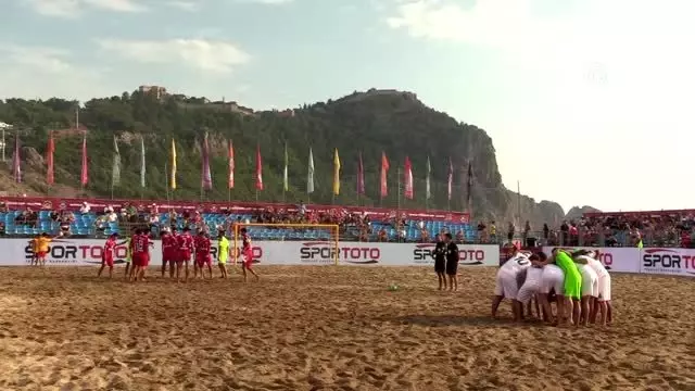 Plaj futbolu: Dünya Şampiyon Kulüpler Kupası Plaj futbolu: Dünya Şampiyon Kulüpler Kupası