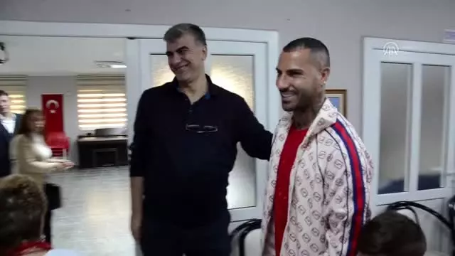 Quaresma'dan omurilik felci hastalarına ziyaret Quaresma'dan omurilik felci hastalarına ziyaret