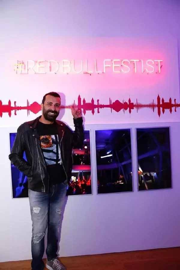 Red Bull Music Festival İstanbul ünlüleri bir araya getirdi Red Bull Music Festival İstanbul ünlüleri bir araya getirdi